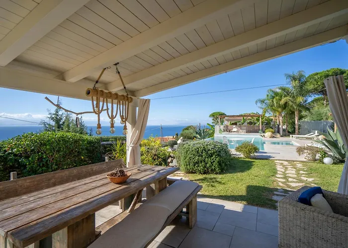 Michaela Con Piscina Privata E Vista Mare فيلة *