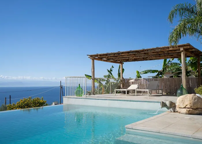 Michaela Con Piscina Privata E Vista Mare كابو فاتيكانو