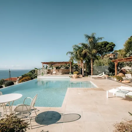 Michaela Con Piscina Privata E Vista Mare Villa *